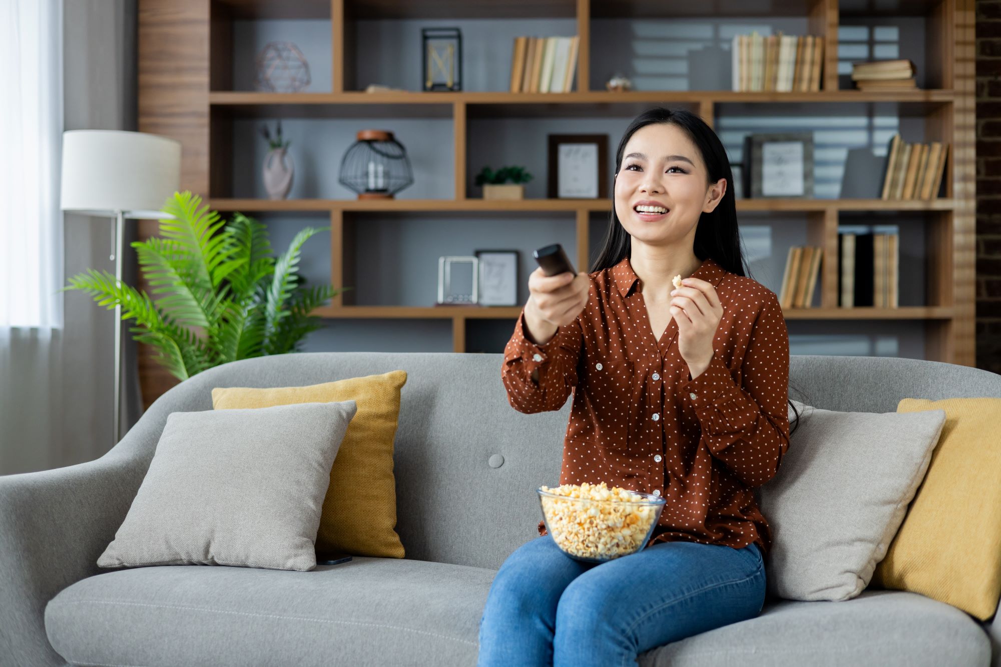 Top 6 Connected TV Trends To Know in 2024